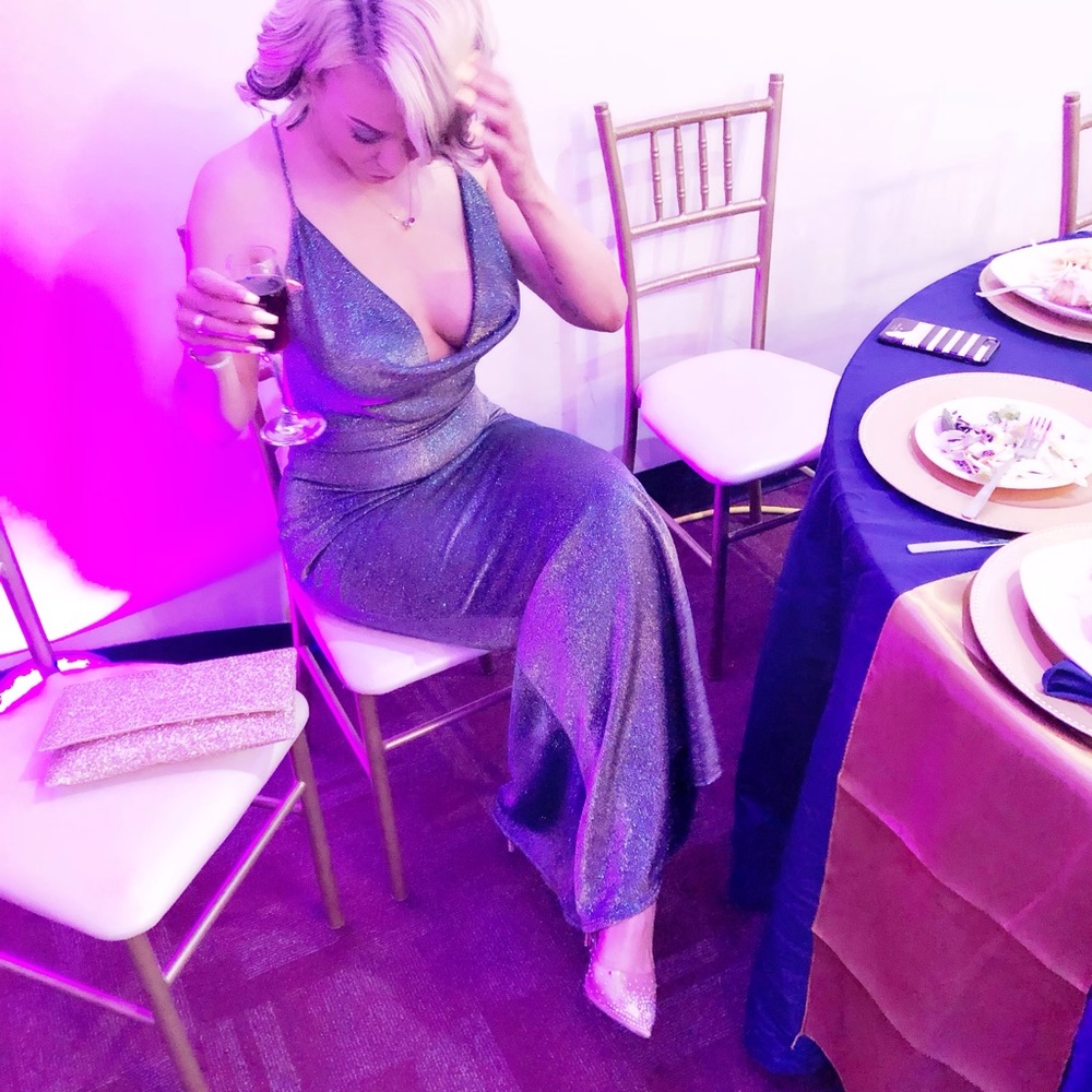 Dress - Picture 4 of 4